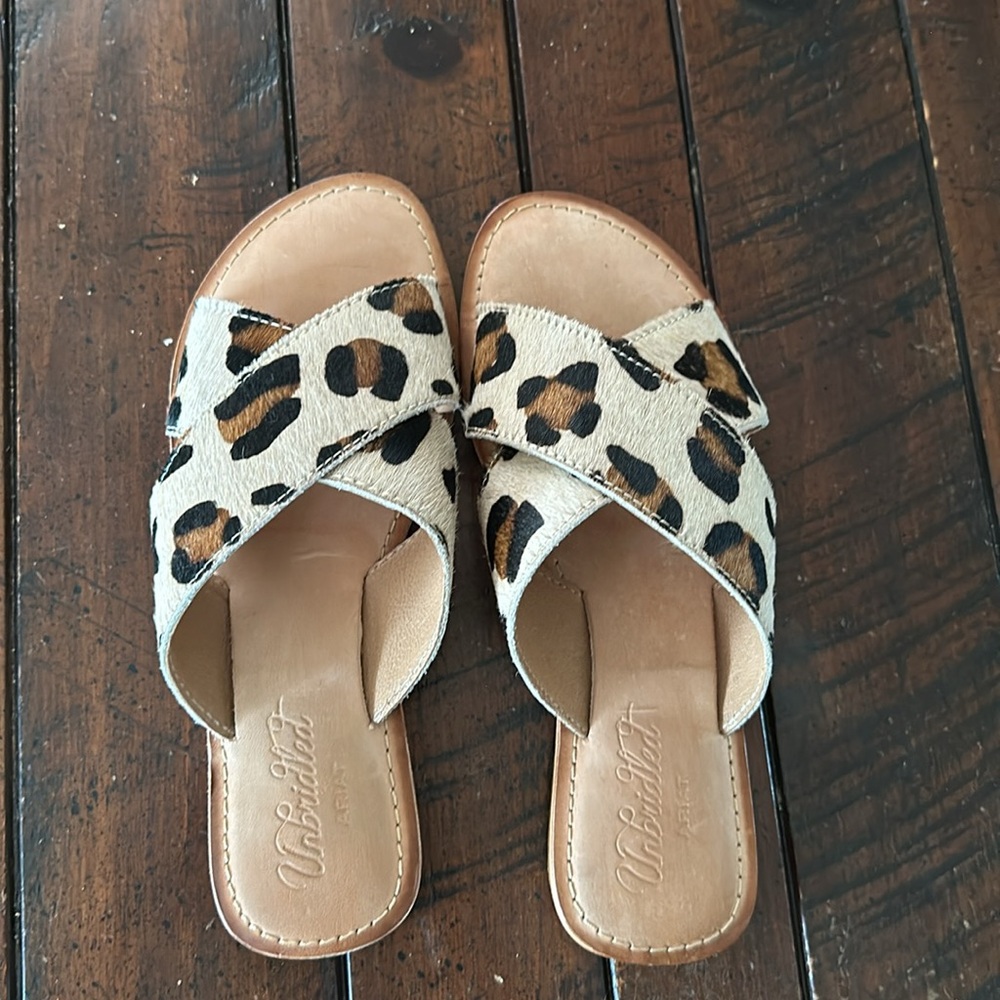 Unbridled ARiat sandals - Picture 5 of 6
